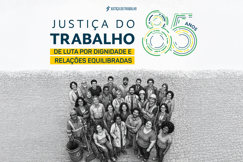 Cartaz institucional da Justiça do Trabalho destacando “85 anos”. Traz o slogan “de luta por dignidade e relações equilibradas” em destaque. Na parte inferior, há uma ilustração em estilo desenho de um grupo diverso de trabalhadores (homens e mulheres de diferentes profissões) reunidos, simbolizando união, inclusão e direitos trabalhistas. O fundo é claro, com elementos gráficos em verde, azul e amarelo.