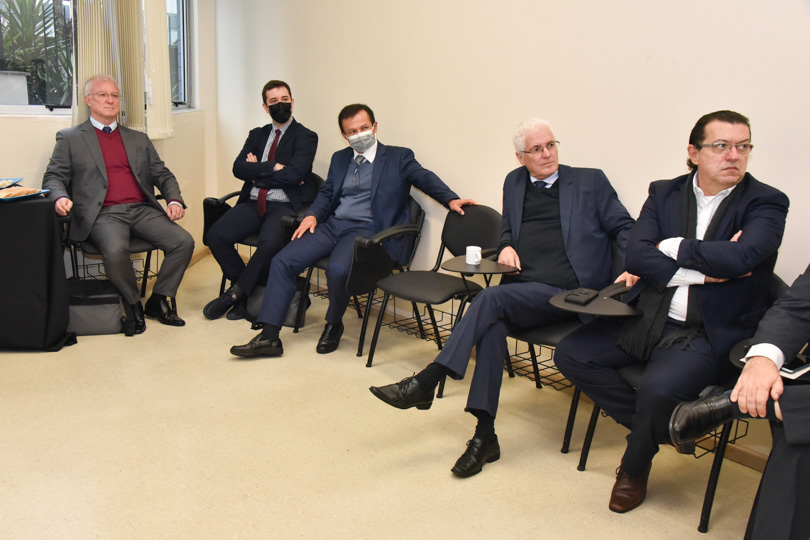 Foto de participantes da reunião