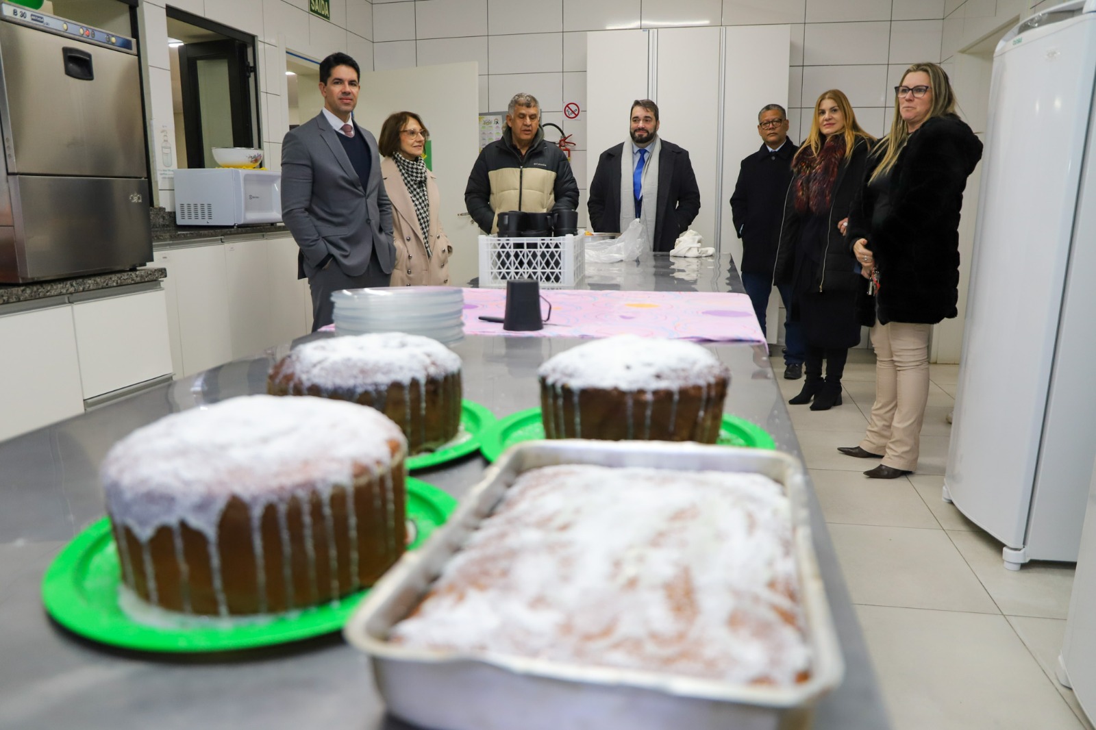 A foto mostra a cozinha da entidade Santa Isabel.