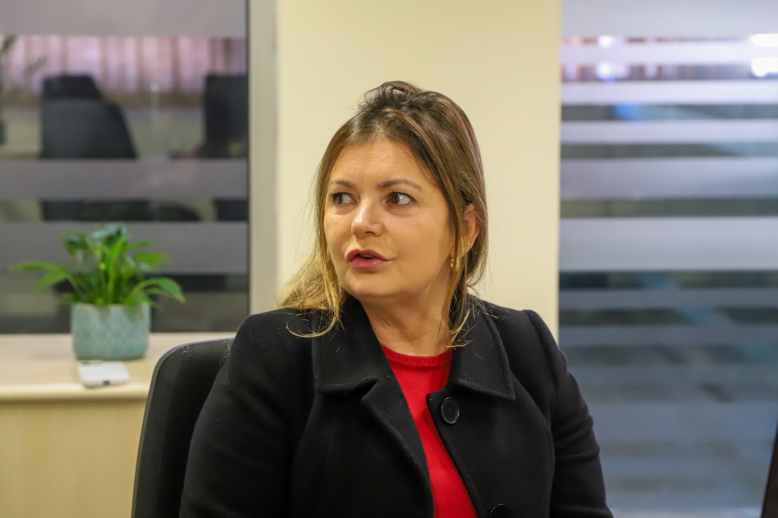 A foto mostra a procuradora sheila