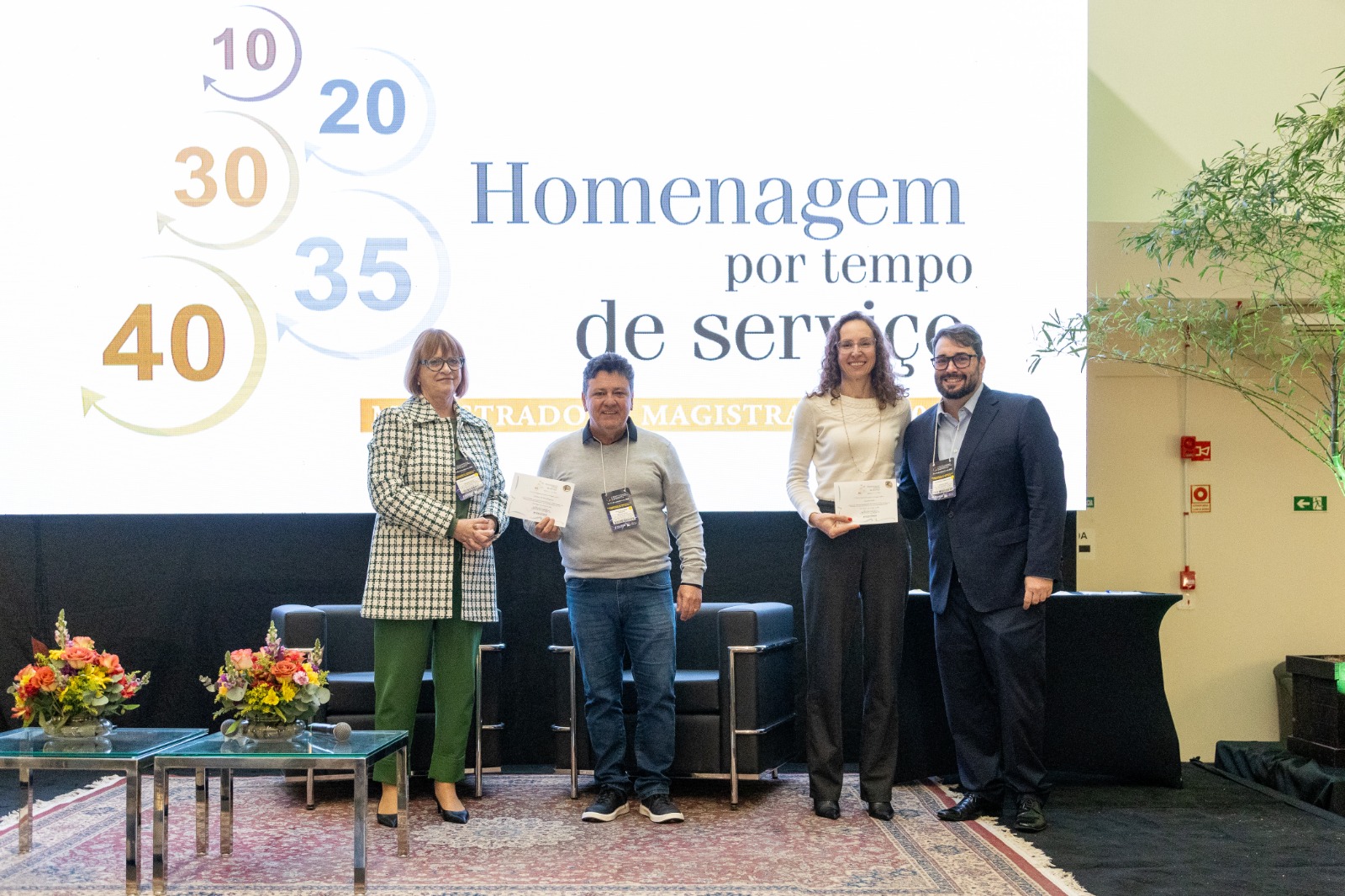 Desa. Madalena, Juiz Denilson Mroginski, Juíza Graciela Maffei e Des. Alexandre