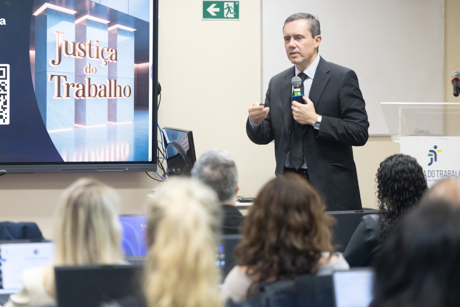 Juiz Fernando Hoffmann (TRT-PR)