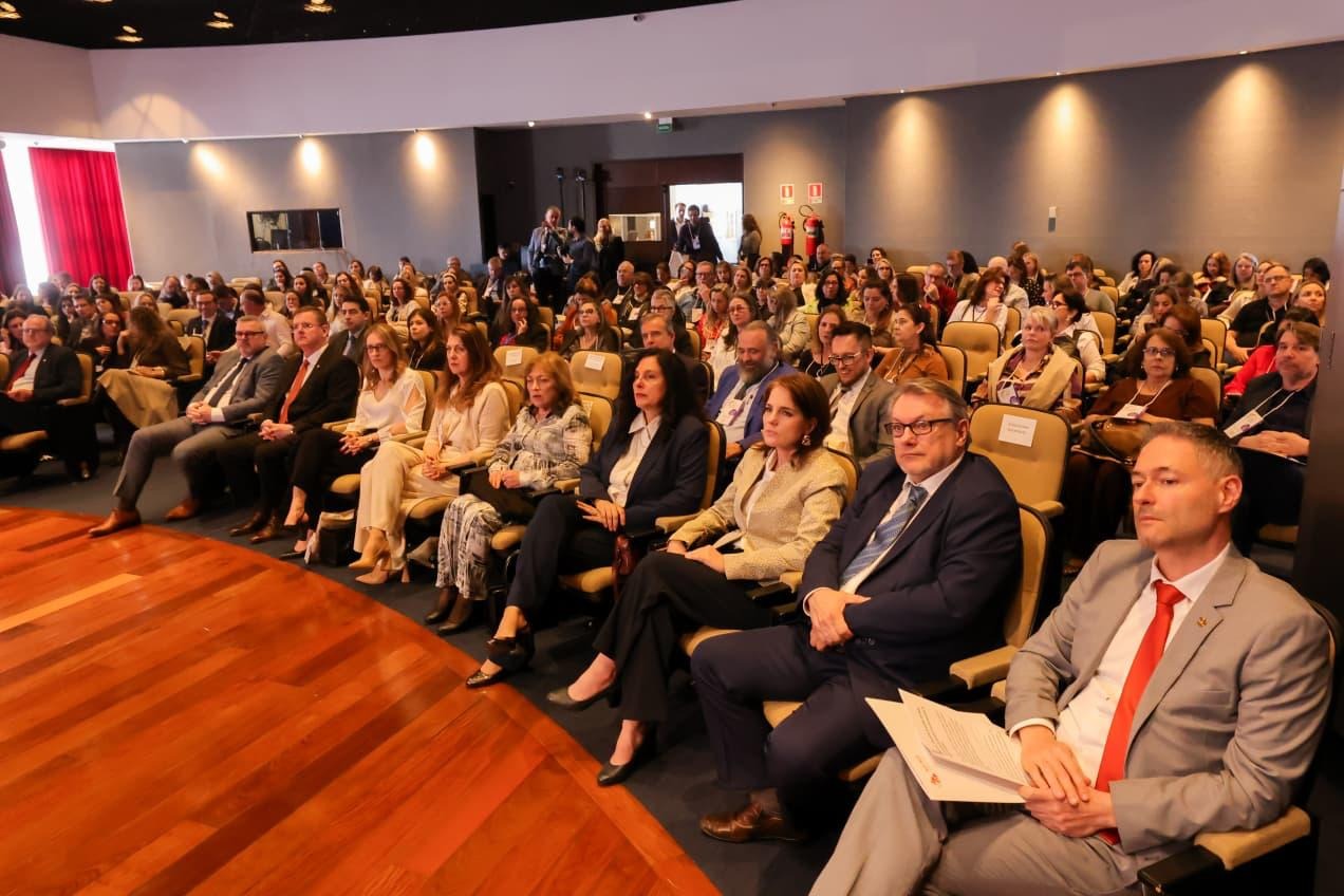 Logomarca da editoria "Agendas & Representações".