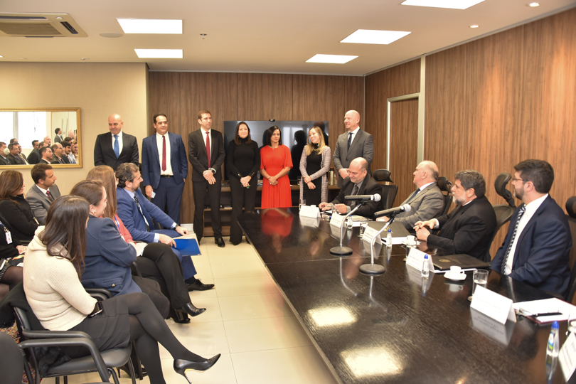 Reunião do Ministro Caputo Bastos e equipe da correição com a Administração e gestores das áreas administrativas e judiciárias do TRT-4, no Salão Nobre