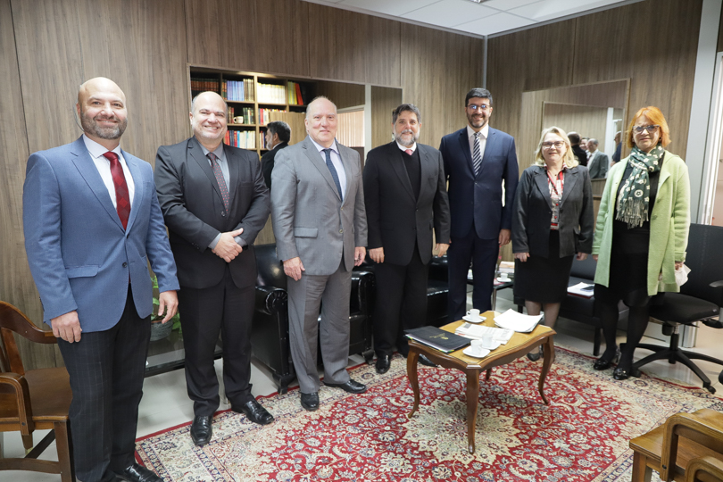 Des. Fabiano Beserra, Des. João Paulo Lucena, Des. Martins Costa, Ministro Caputo Bastos, Des. Francisco Rossal, Desa. Laís Nicotti e Desa. Madalena Telesca