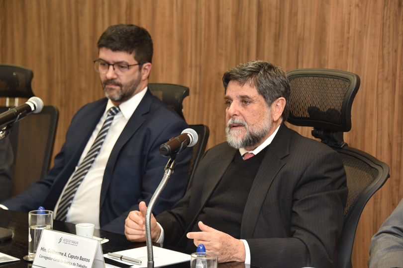 Des. Rossal e Min. Caputo Bastos