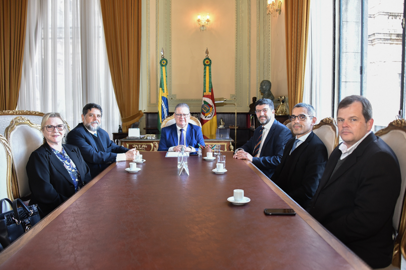 Laís, Caputo Bastos, Ranolfo, Rossal, Victor e Vinícius
