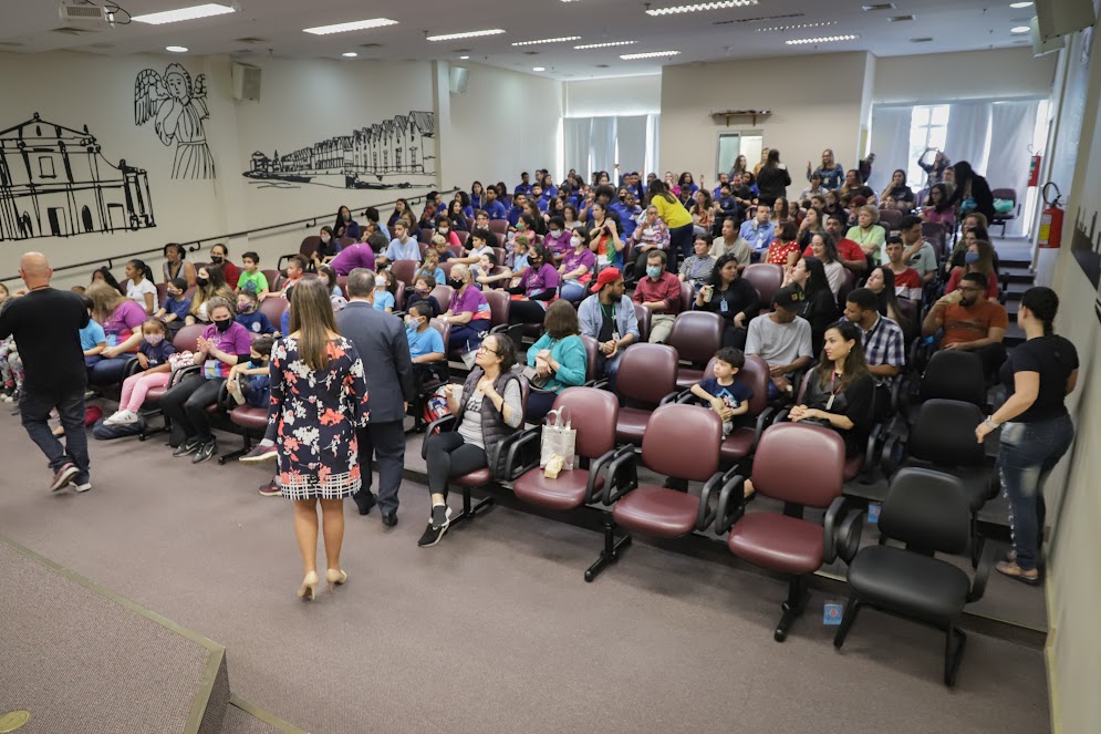 foto do público no auditório