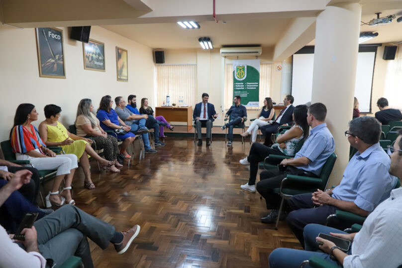 Reunião na Aciba