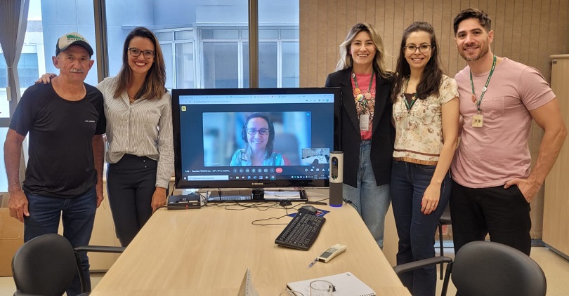 Paulo, Carolina, Patrícia, Anita, Martine e João