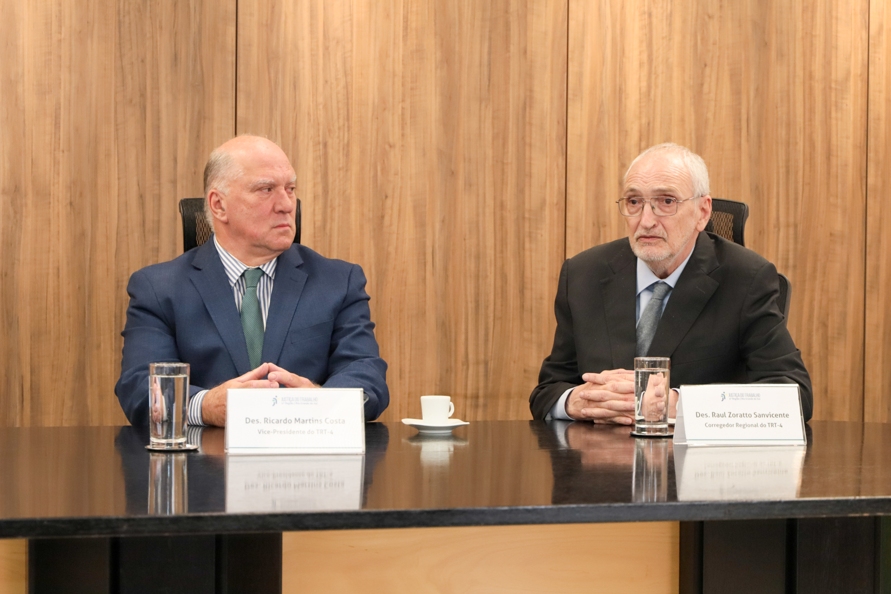Martins Costa e Raul Sanvicente
