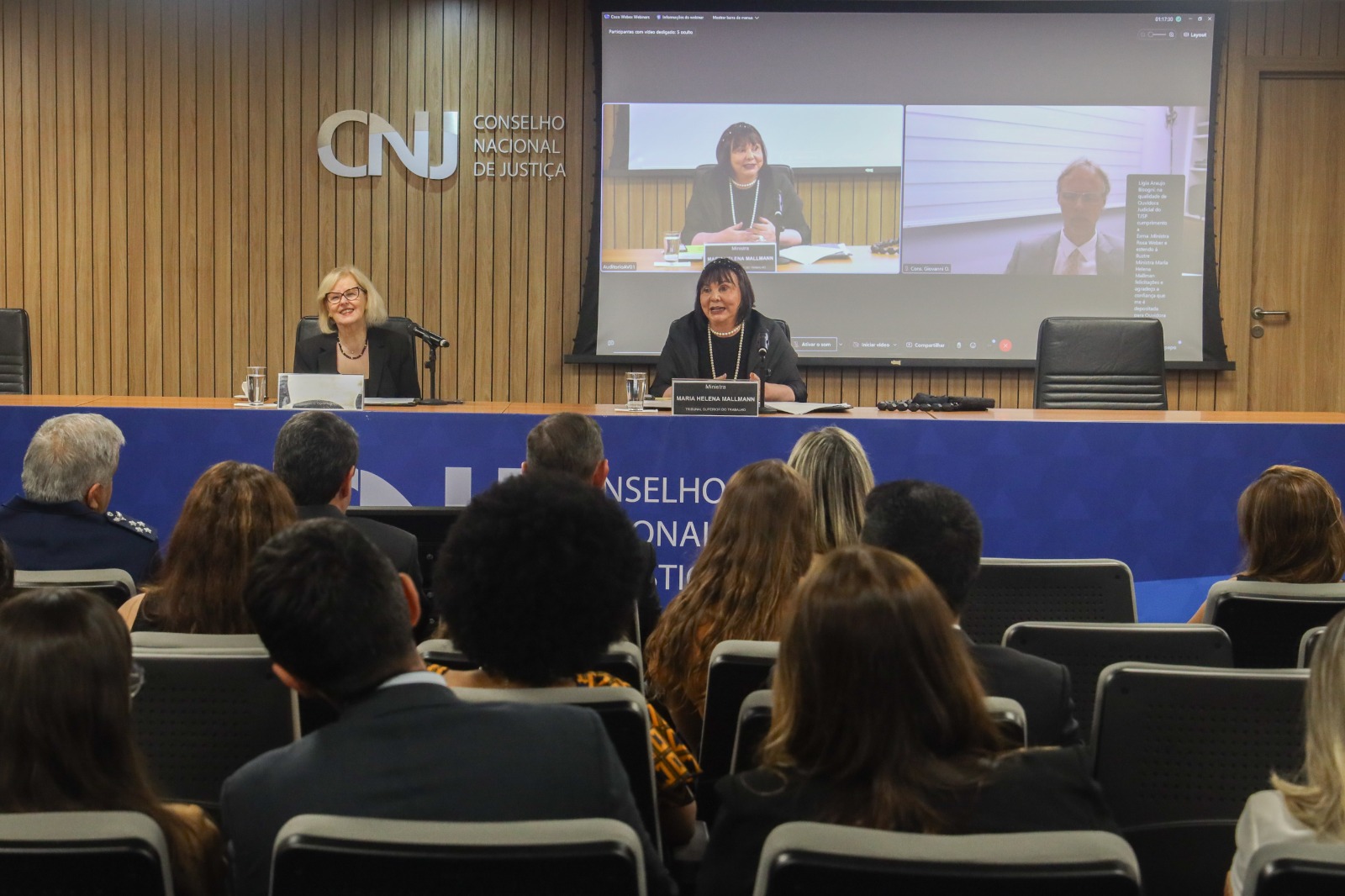 Presidente do Supremo Tribunal Federal e do CNJ, ministra Rosa Weber, e a nova ouvidora nacional da Mulher, ministra do TST Maria Helena Mallmann - Foto: Ana Araújo/Ag. CNJ