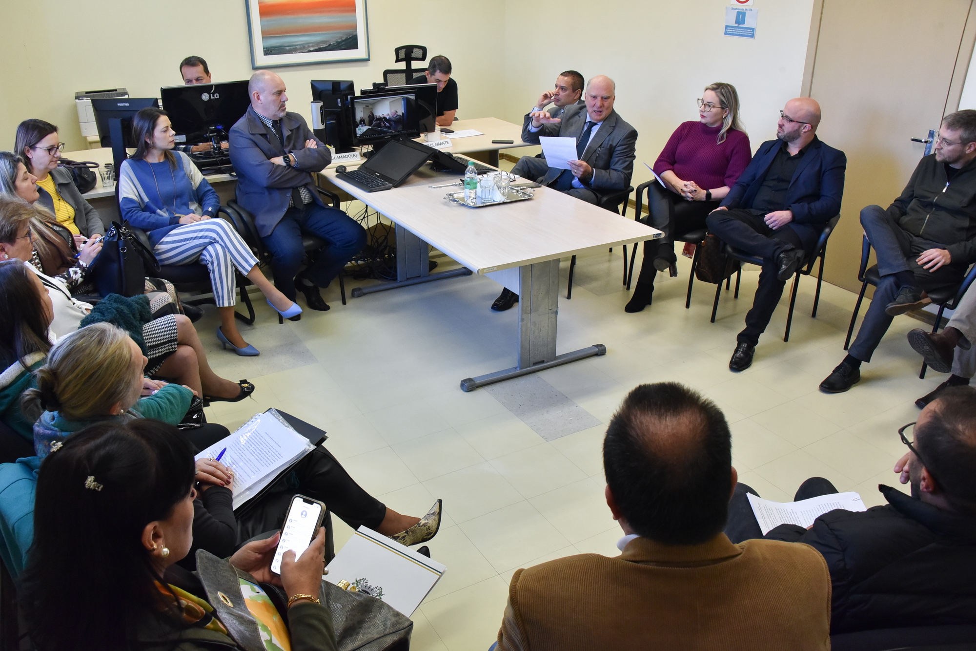 Foto dos participantes da reunião