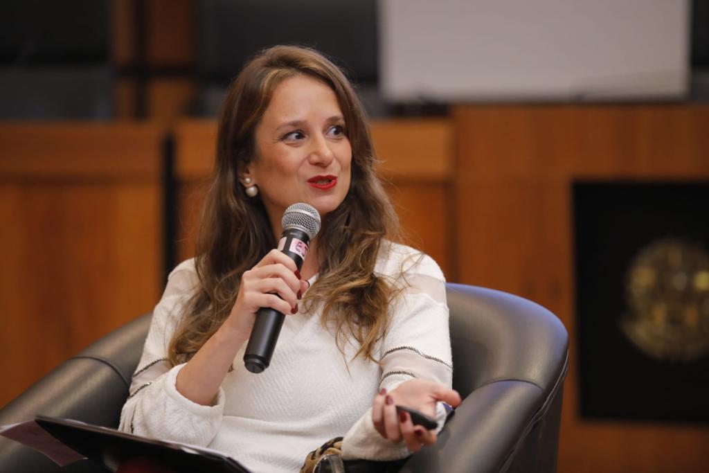 Foto da juíza do Tribunal Regional do Trabalho da 2ª Região Lorena de Mello Rezende Colnago.jfif