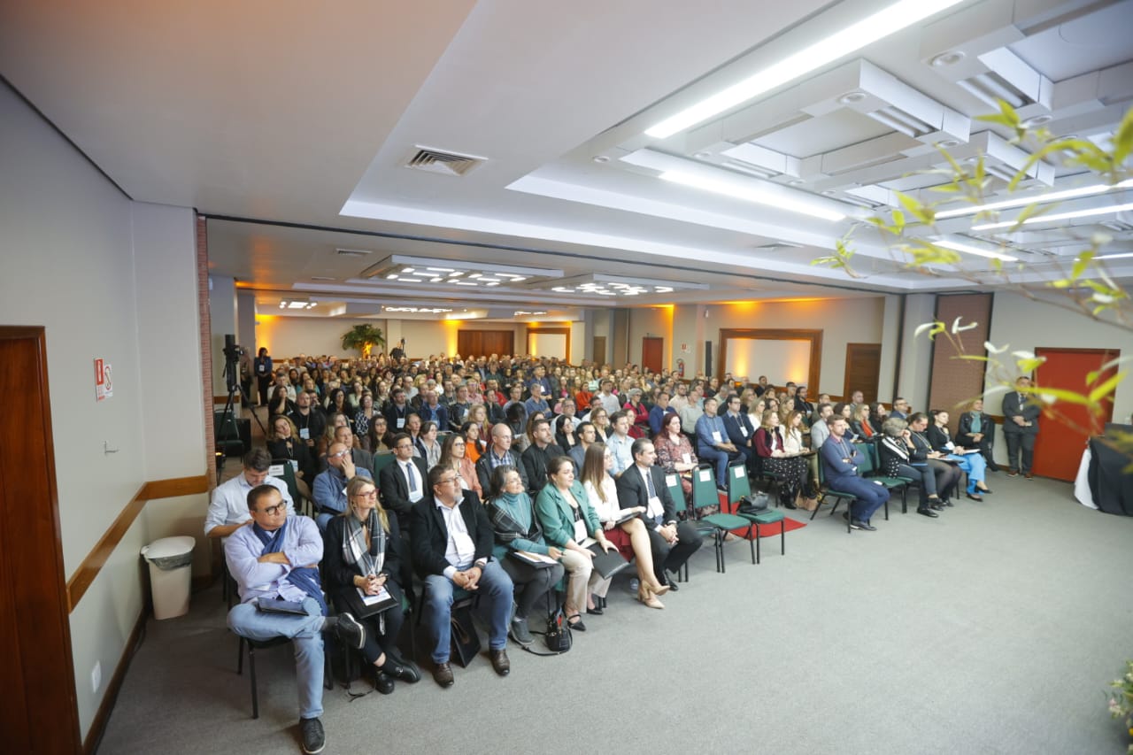 Foto dos participantes no Encontro de Gestores