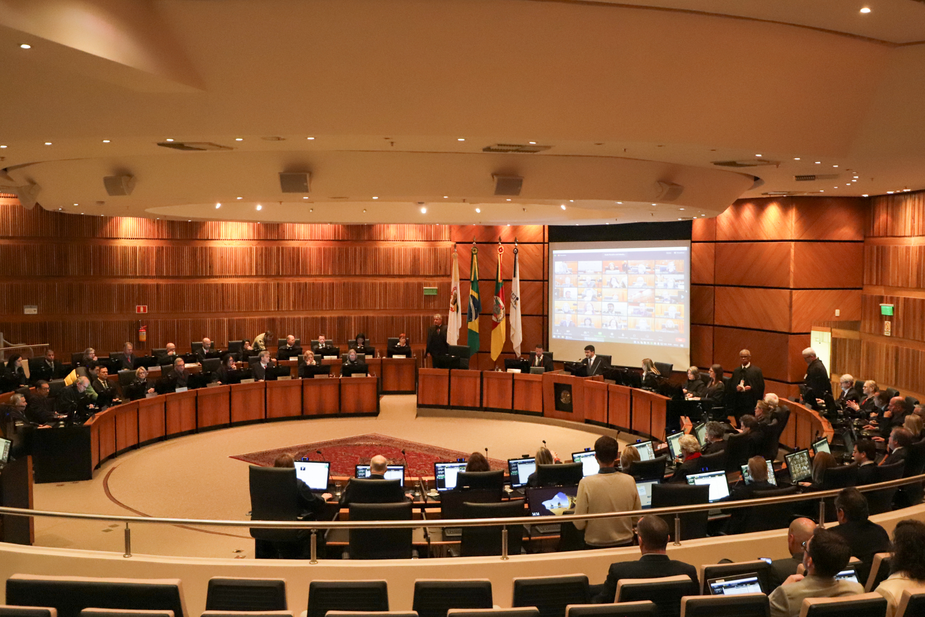 Foto da sessão do Pleno desta segunda-feira