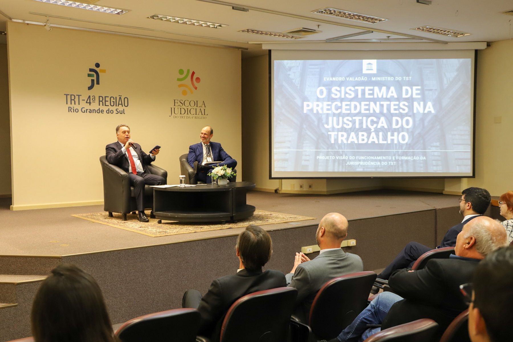 Evandro Valadão e Gustavo Martins Baini