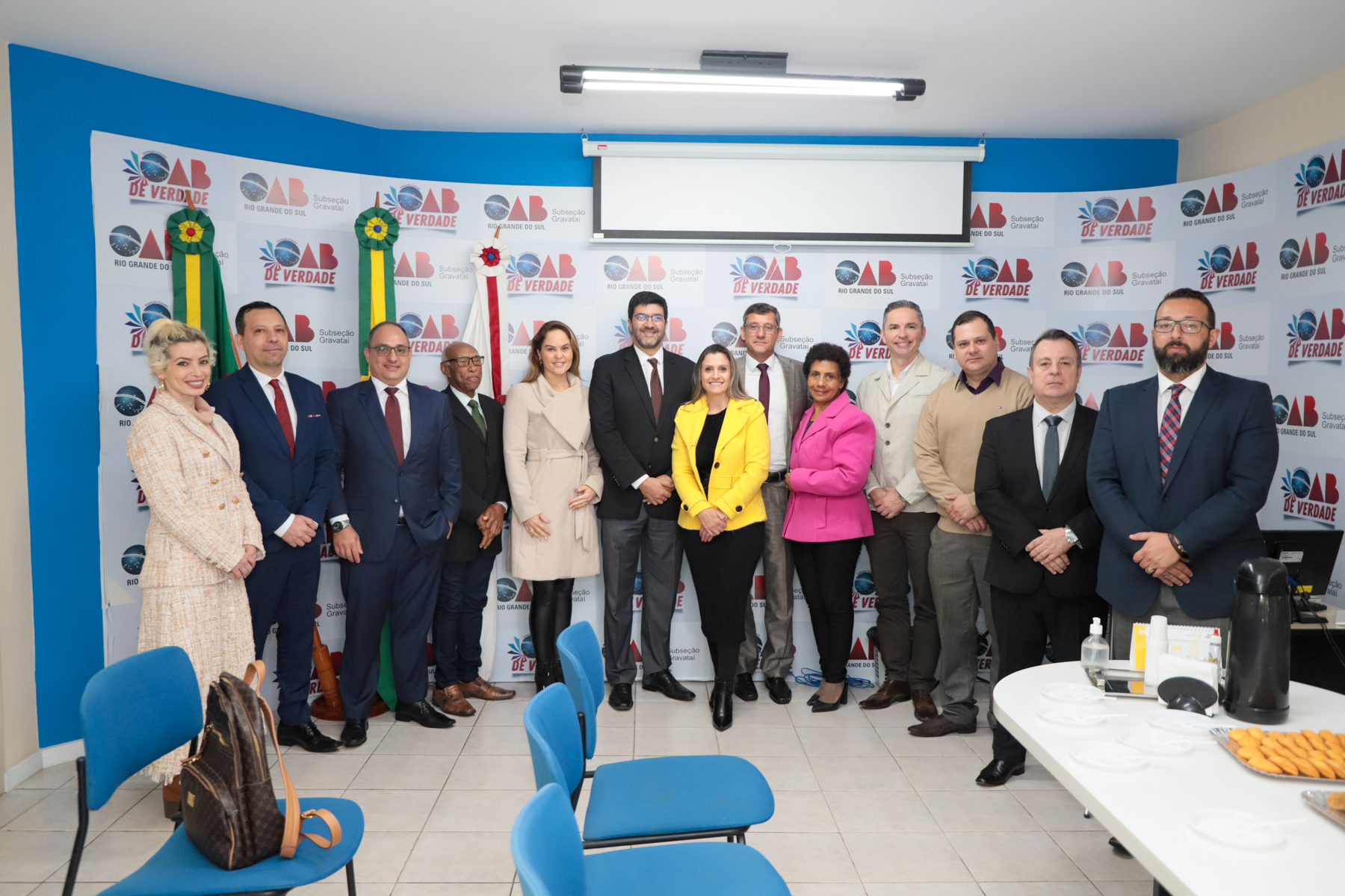 Com advogados da região, na subseção da OAB/RS