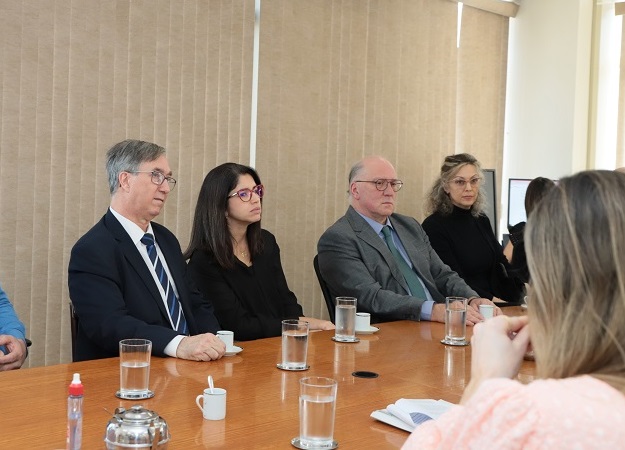 Juiz Artur Peixoto San Martin, juíza Marcela Casanova Viana Arena, desembargador Ricardo Hofmeister de Almeida Martins Costa e procuradora regional do Trabalho Aline Maria Homrich Schneider Conzatti