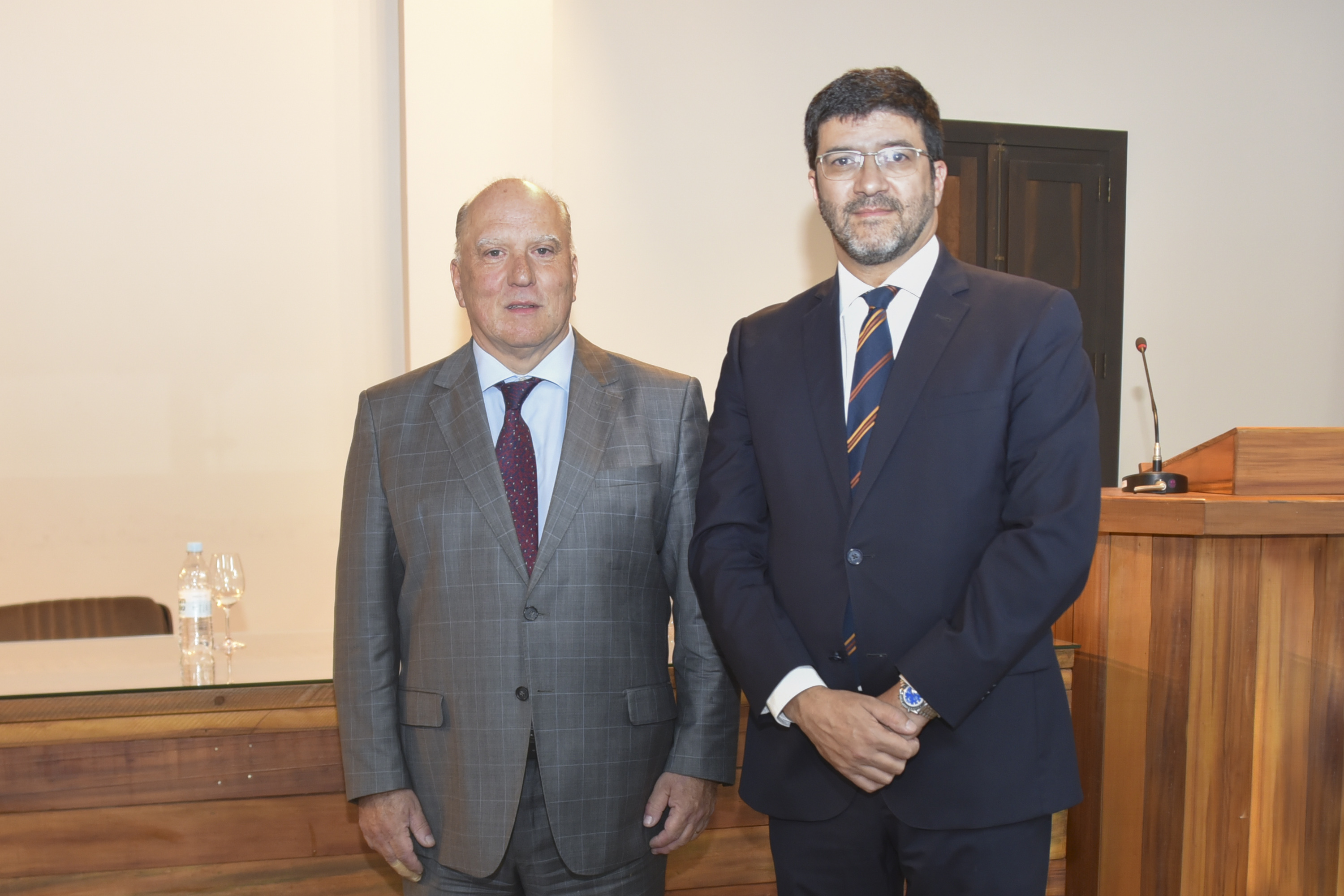 Martins Costa e Rossal