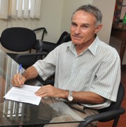 alcides matte.jpg