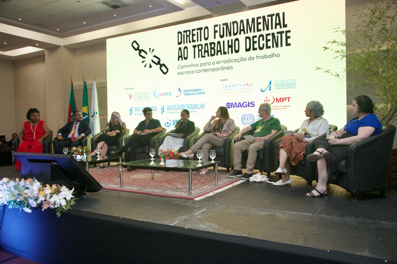 participantes no palco