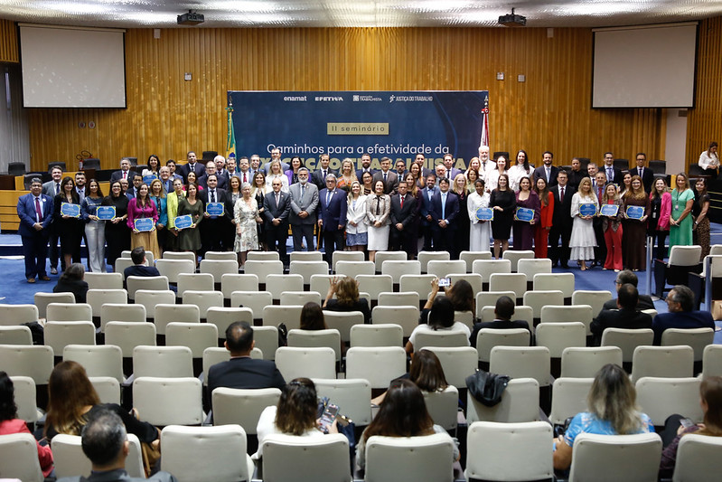 Entrega dos certificados ocorreu em Brasília/DF