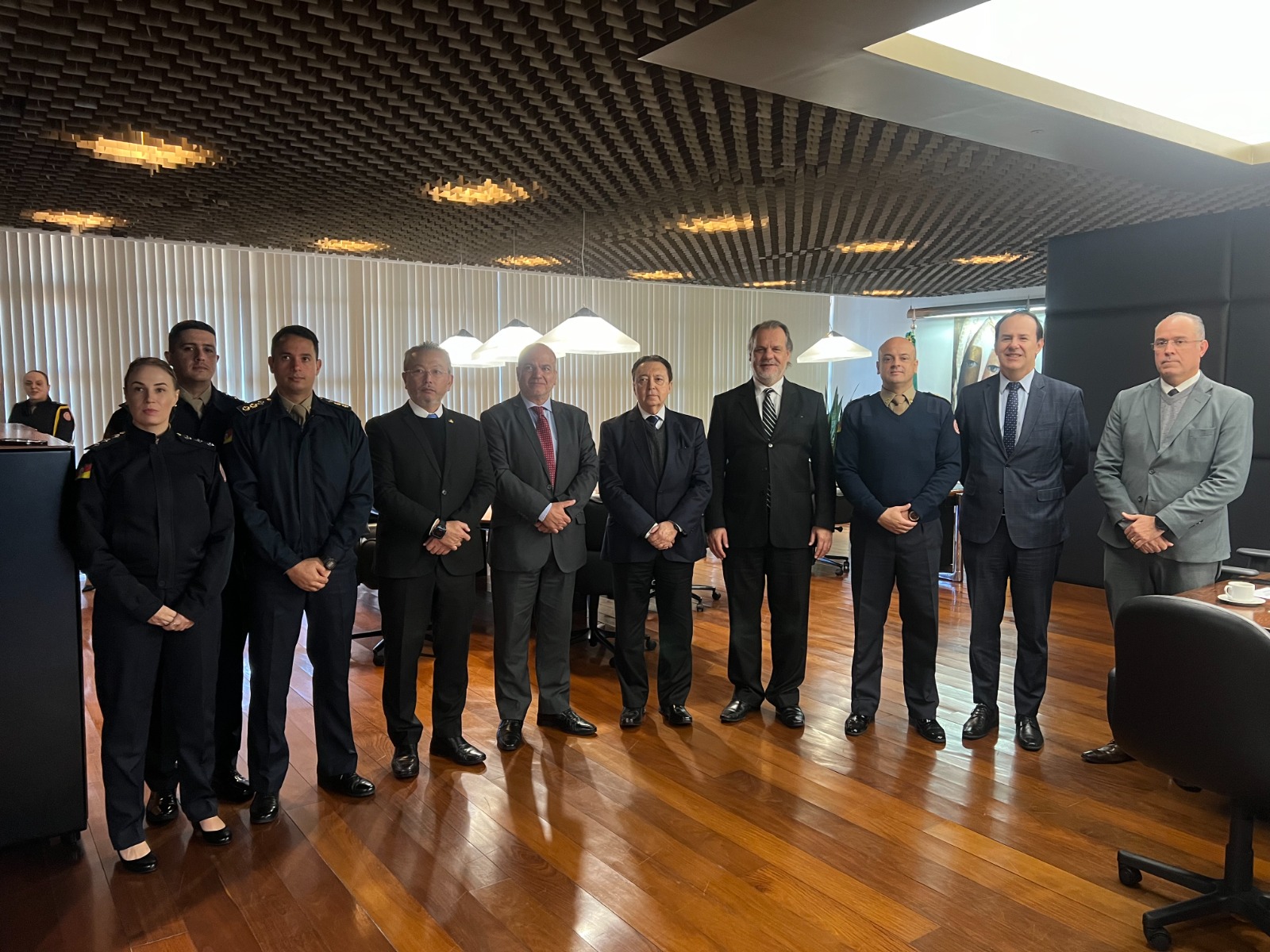 foto posada da reunião com bombeiros.jfif