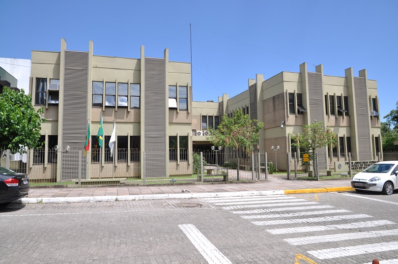 Foto da fachada do Foro Trabalhista de Santa Maria