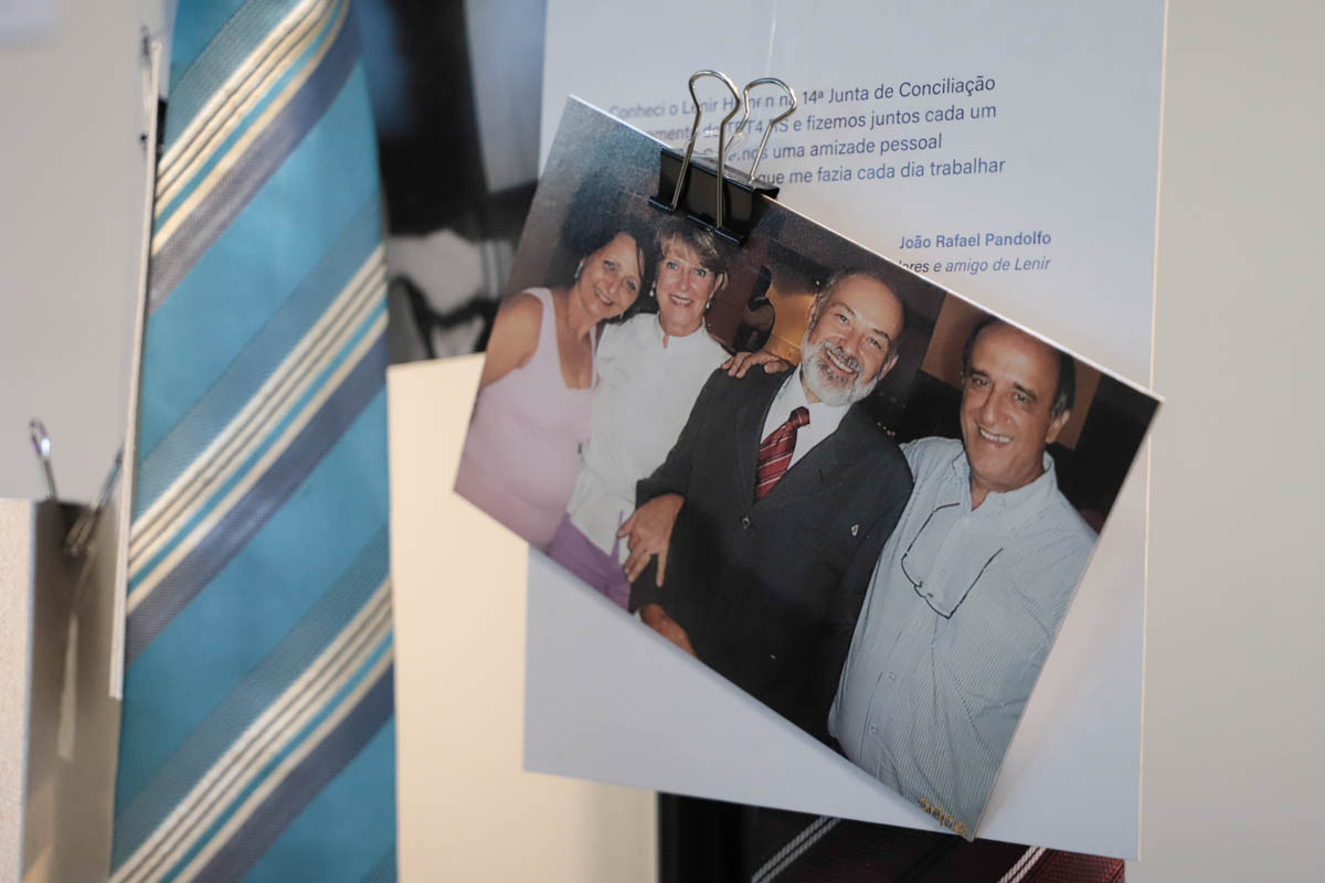 Foto do magistrado com a família